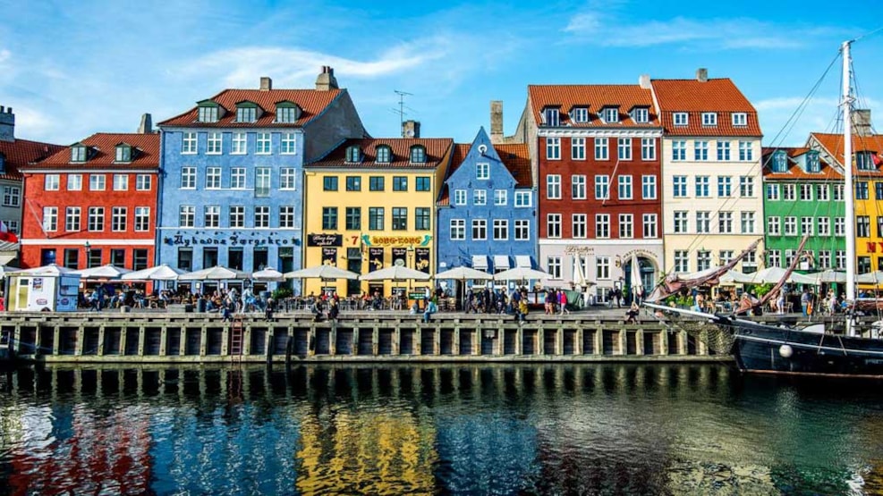 boat tour copenhagen nyhavn