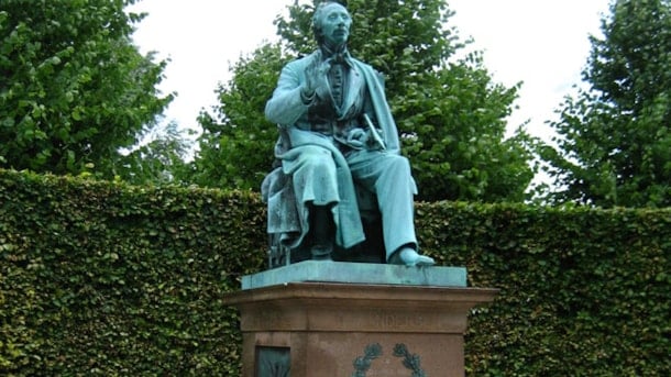 H.C. Andersen Statue