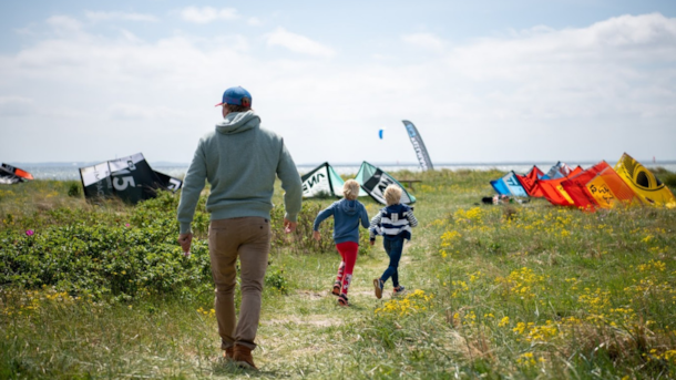 Lynæs Surfcenter - Kom med og få en super dag på havet