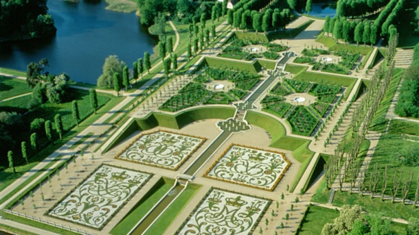 Frederiksborg Castle Gardens – Formal Baroque and Romantic Landscape