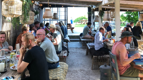 Social dining in Lynæs