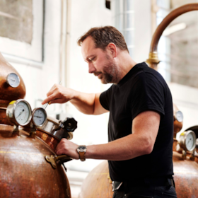 Whiskey-nørderi: Rundvisning og smagning hos Thornæs Destilleri