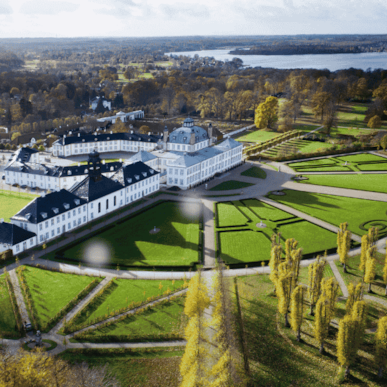 Fredensborg Slot – kongeligt slot og haveanlæg