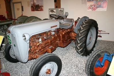 Grubbegård Traktor og Motor Museum