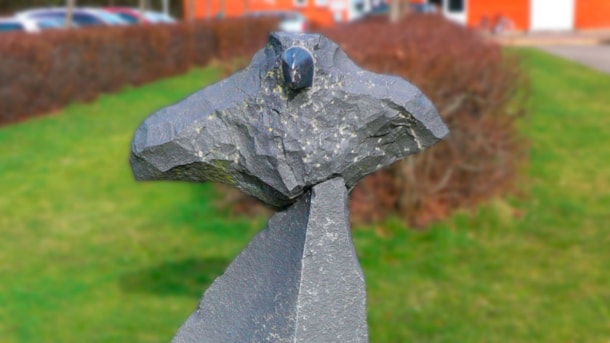 Skulpturen "Fugl" af Anders Friis