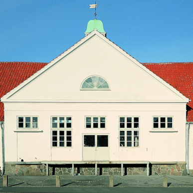 Hansens Ismejeri & Café