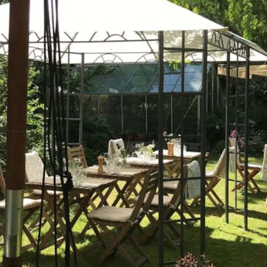 Chefs Cottage and Garden Café in Ferslev