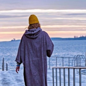 Isdyp og sauna - Varme garnkram og kolde kys