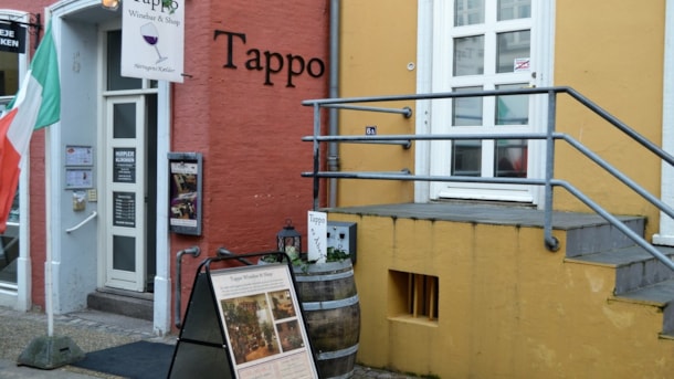 Tappo Winebar & Shop