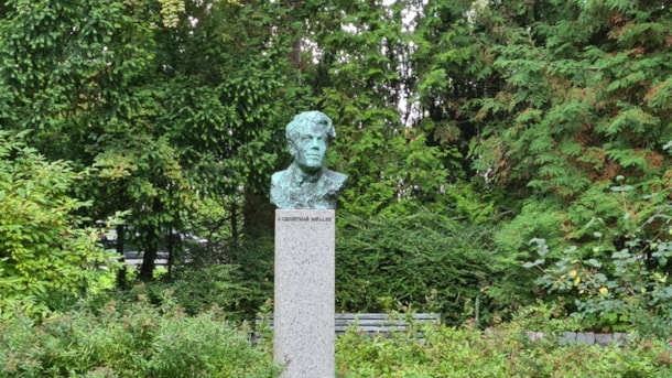A Bronze Bust of J. Christmas Møller