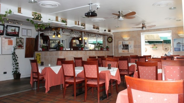 Carlo Restaurant