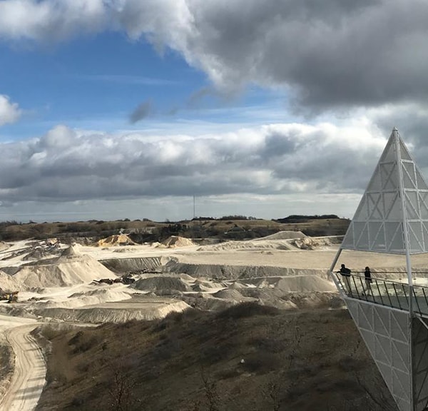 Panoramaroute 425 – Landspitze, Fjord & Fossilien