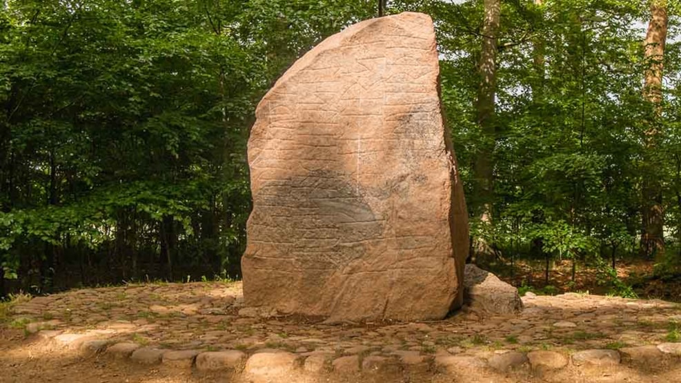 Glavendrup Stone - Runic stone