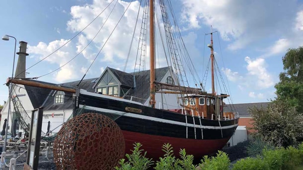 MS Castor am Alten Hafen in Bogense