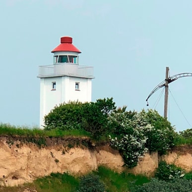 Fyrtårn og knaldfyr på Knudshoved