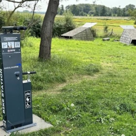 Bike Station at Kauslunde Creek