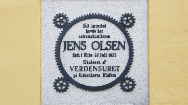 Memorial to Jens Olsen - watchmaker and astromechanic in Ribe