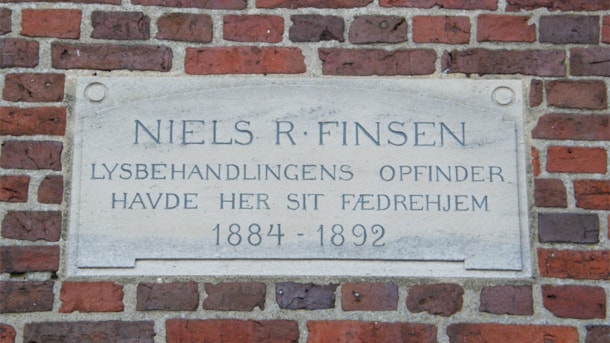 Memorial to Professor Niels Ryberg Finsen in Ribe
