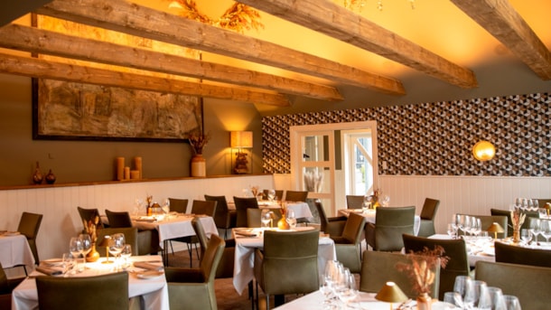 DINE & WINE