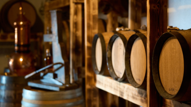 Rundvisning/Røverhistorier med afsluttende smagning på Brænderiets produkter- Limfjordsfortællinger