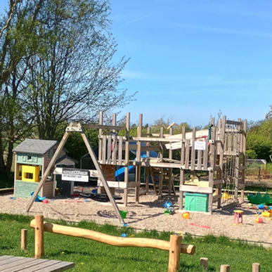 Besøgsbondegård og legeplads Nørregårdsminde