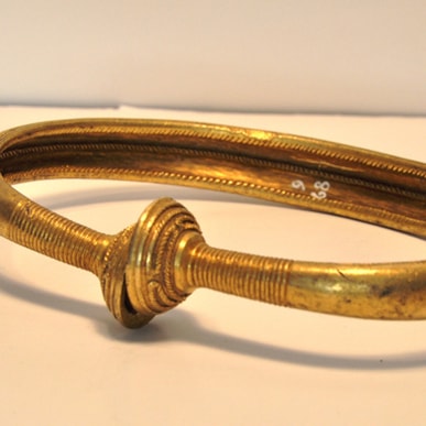Golden bracelet from Grave hillocks at Tryggelev Nor
