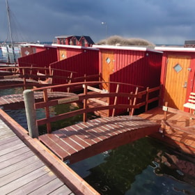 Flydende shelters på Lohals Havn