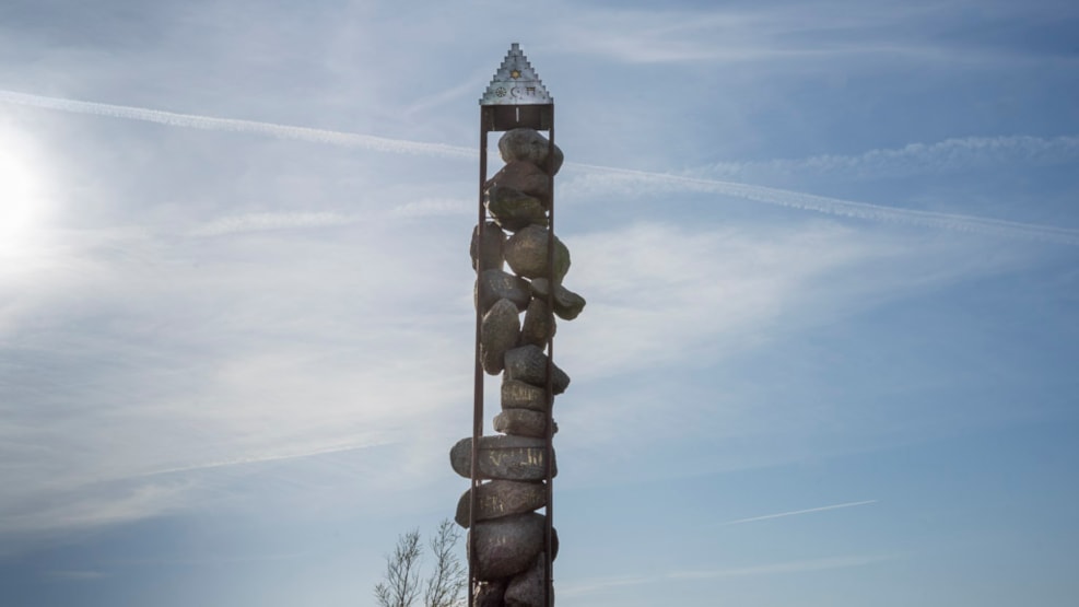 målbar sang Legende Legend Tower” - Tårnskulpturen v. Søstenen, 2012, Sabine Majus -  VisitLangeland