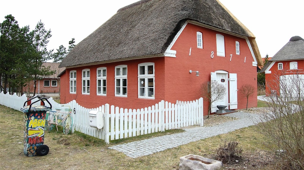 Rømø Painting School, Gallery and Antique