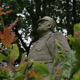 The Dalgas Statue, Hovborg
