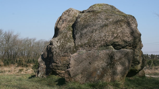 The Hamborggård Rock, Bække