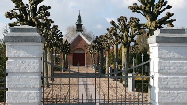 Sct. Peders Kirche, Holsted