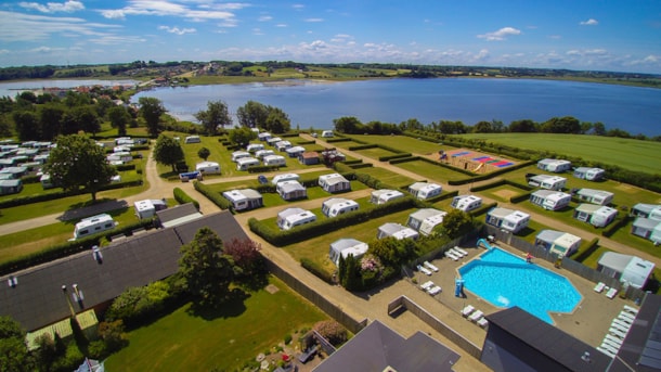 Hejlsminde Strand Camping - Campsite by Lillebælt, child-friendly beach and beautiful nature areas