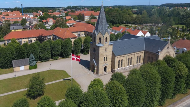 Tyrstrup Kirche - Die Wiedervereinigungskirche in Christiansfeld