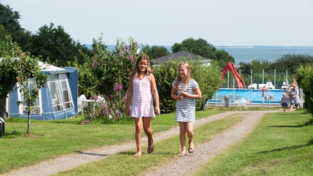 Grønninghoved Strand Camping - Charming and fantastically located 4-star campsite near Kolding