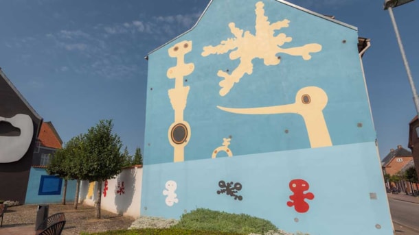 Kvinde, sky og fugl, 1968/2001