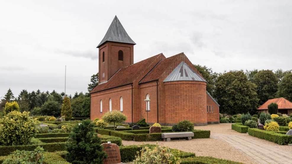 Engesvang Kirke (Engesvang Church)