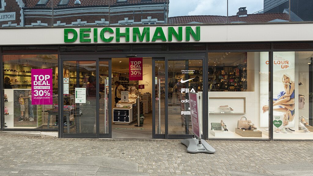 Utrolig helt seriøst arsenal Deichmann (Herning City)