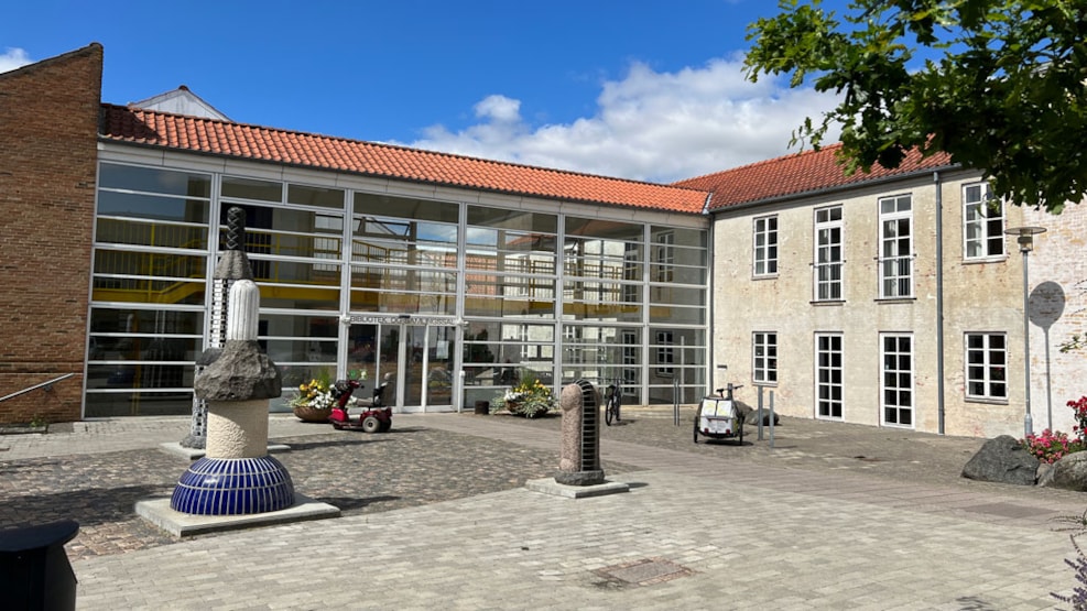 Ikast Library