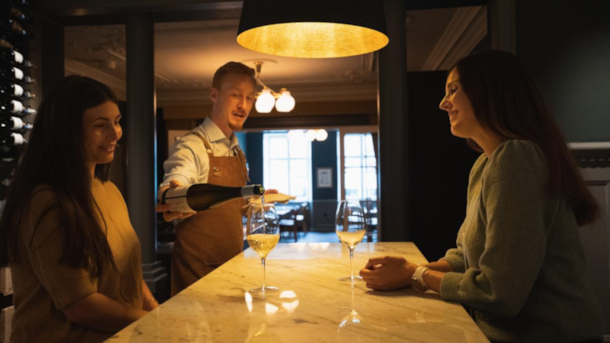 Jørgensens Hotels vinbar og vinbutik