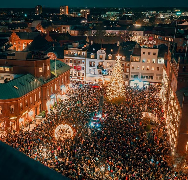 Switching on the City Christmas Tree