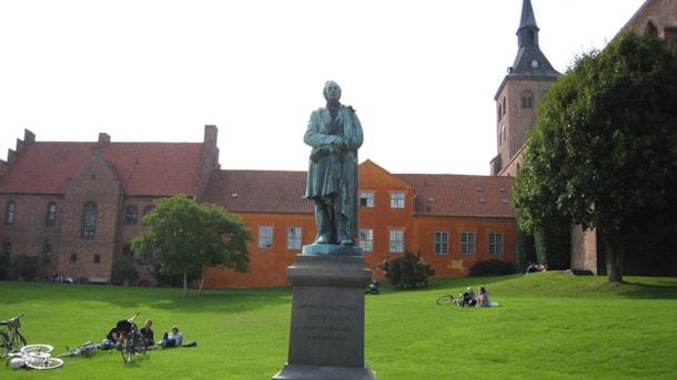 Die Hans Christian Andersen Skulptur