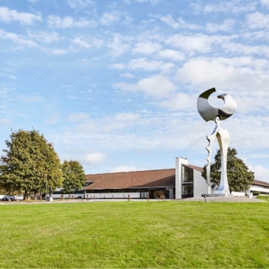 Metalskolen Jørlunde – moderne konferencecenter i Fjordlandets natur