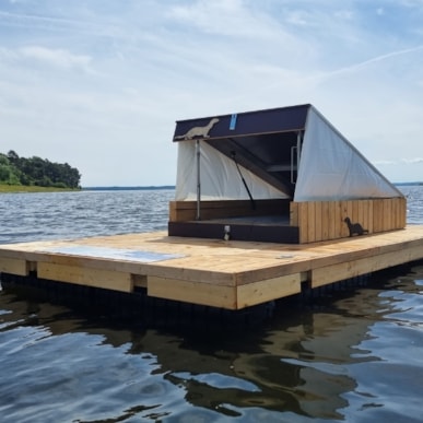 Møllekrogen, Flydende lejrplads