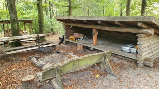 Lejrgrunden Godset, shelter