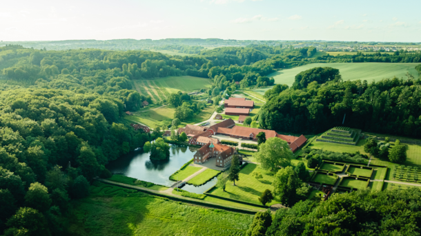 Tirsbæk Slotspark