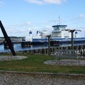 Hvalpsund Ferry port