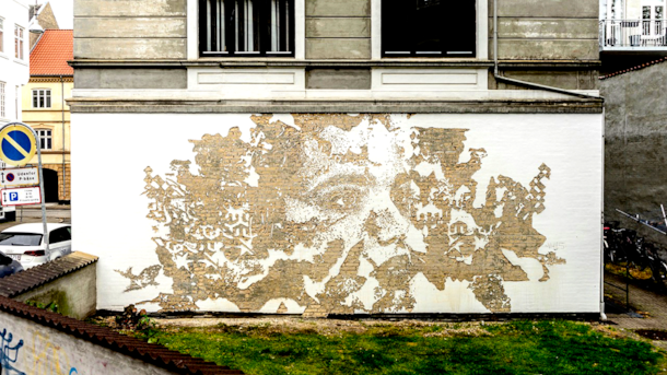 Street art "Out in the Open" - Vhils - Christiansgade 1A