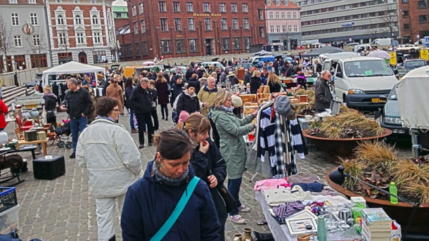 Flea market at Bispetorv