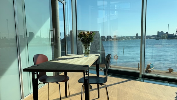 TINY WINDOW - oplev Aarhus Ø i New Yorker-stil på weekendbasis